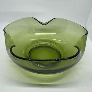 Vintage MCM Anchor Hocking Accent Modern Green Glass Chip Bowl